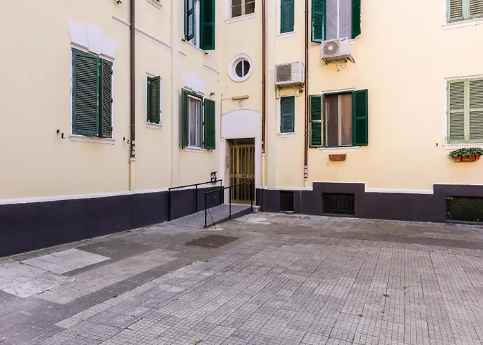 Testaccio Patty Flat Rom